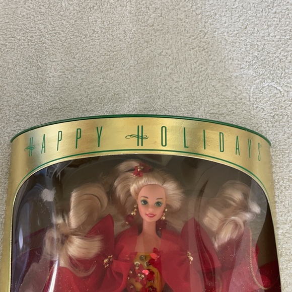 New Happy Holidays Special Edition Barbie 1993 - Picture 3 of 6